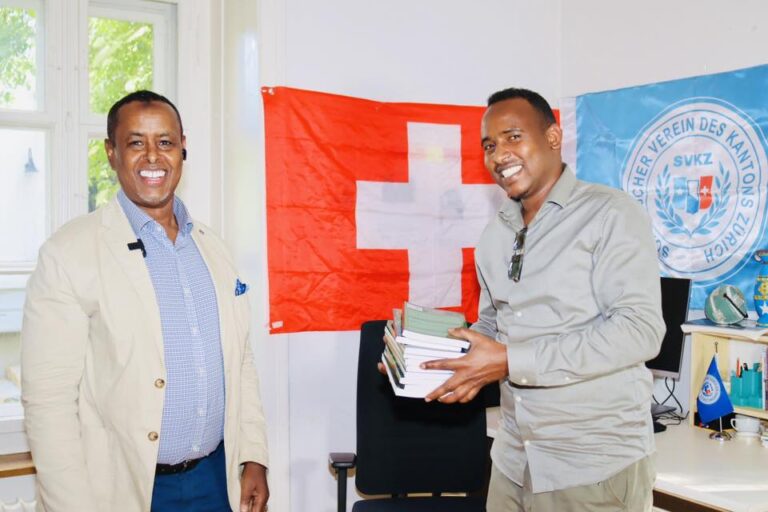 Abukar Awale Qaadiid besucht das Hauptzentrum der Somali-Gemeinschaft im Kanton Zürich